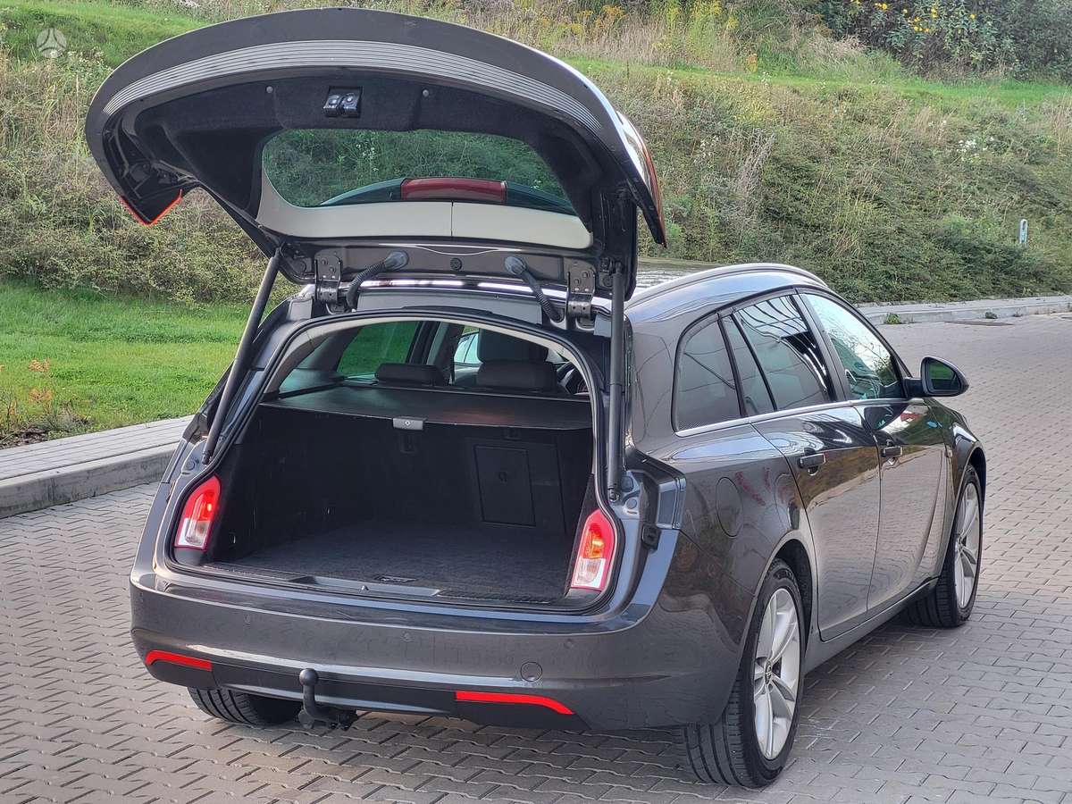 Opel Insignia, 2.0 l., wagon