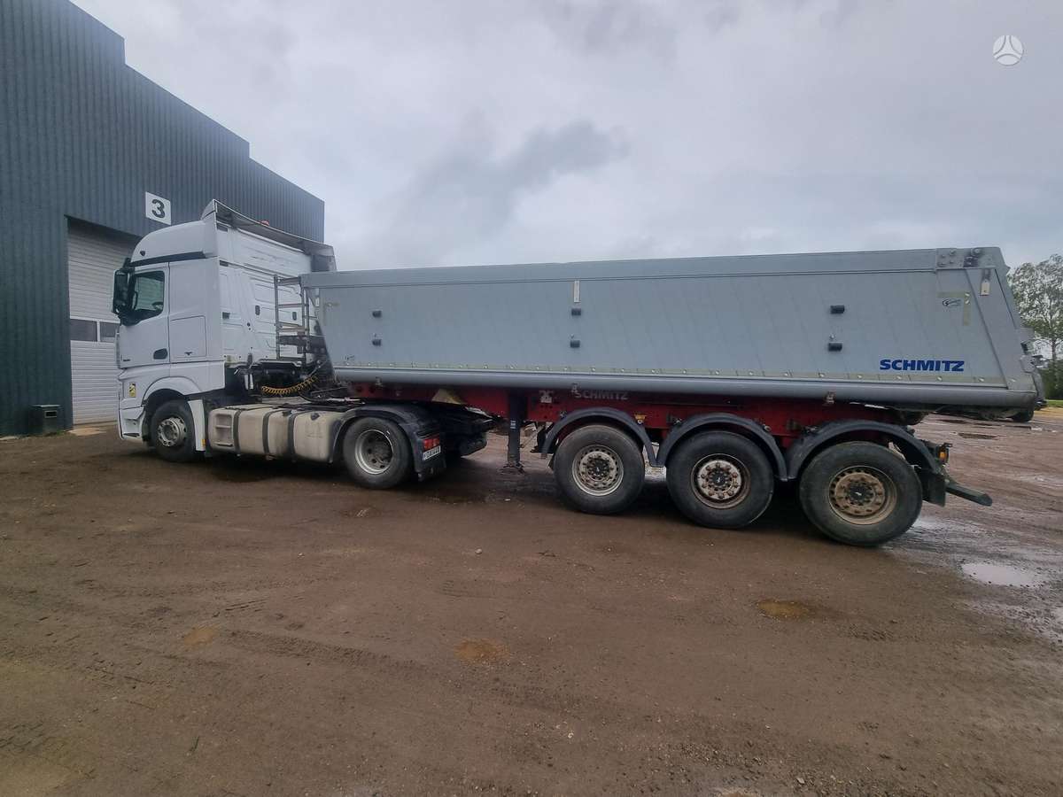 Schmitz Cargobull, trailer and semi trailer rental