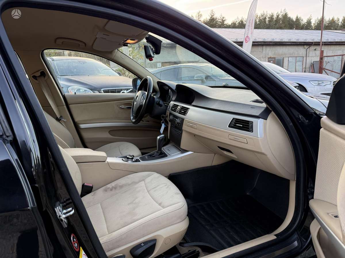 BMW 320, 2.0 l., wagon