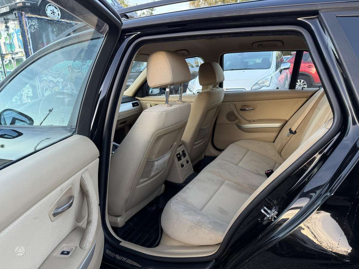 BMW 320, 2.0 l., wagon