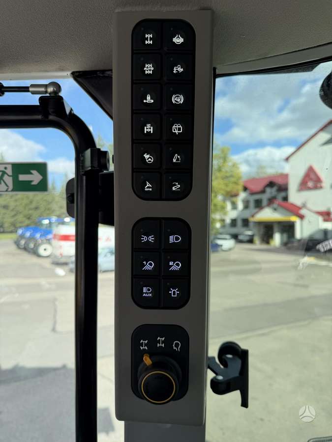 JCB Fastrac 4220 iCON, self-propelled loaders