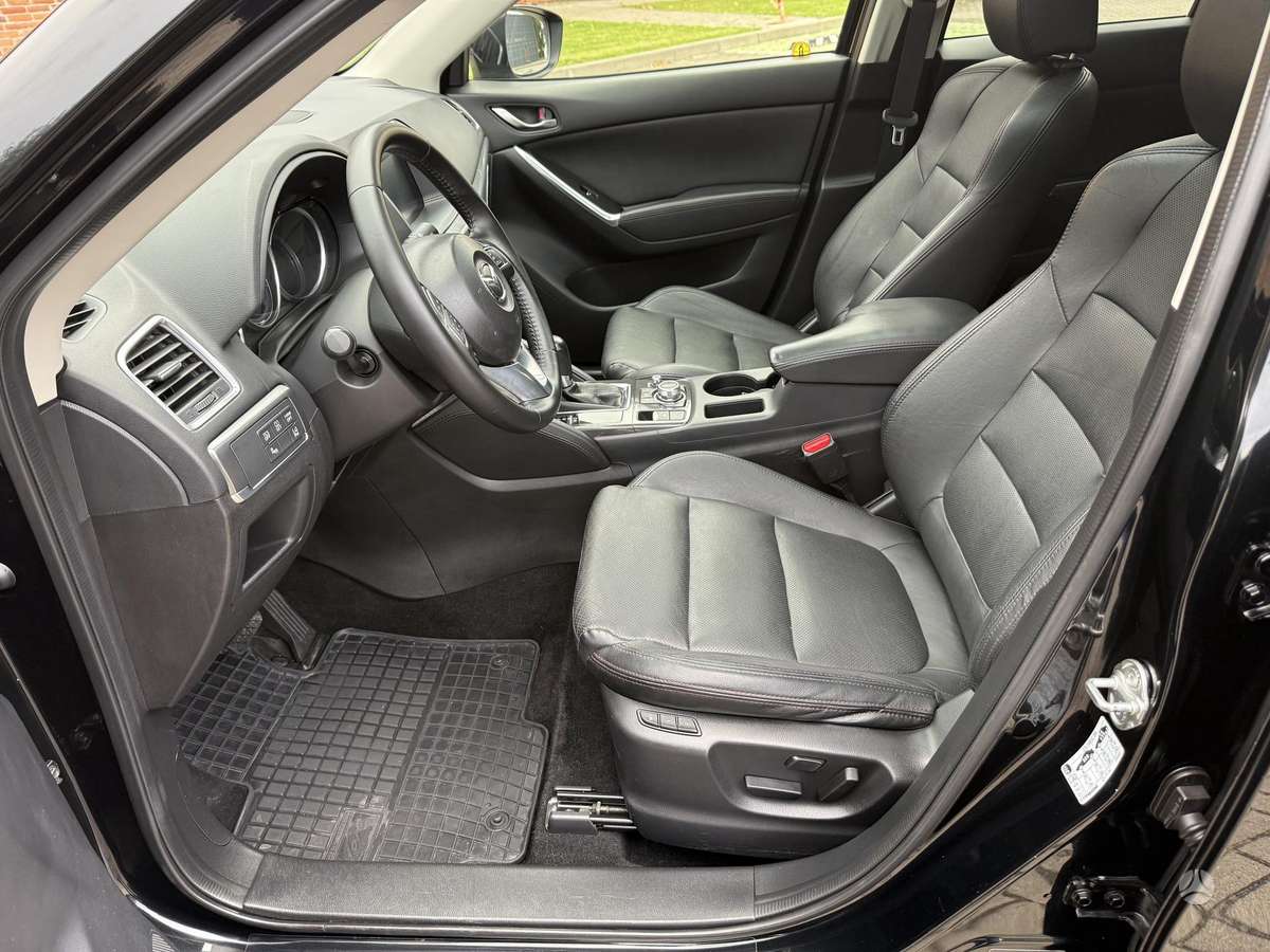 Mazda CX-5, 2.2 l., Внедорожник / Кроссовер