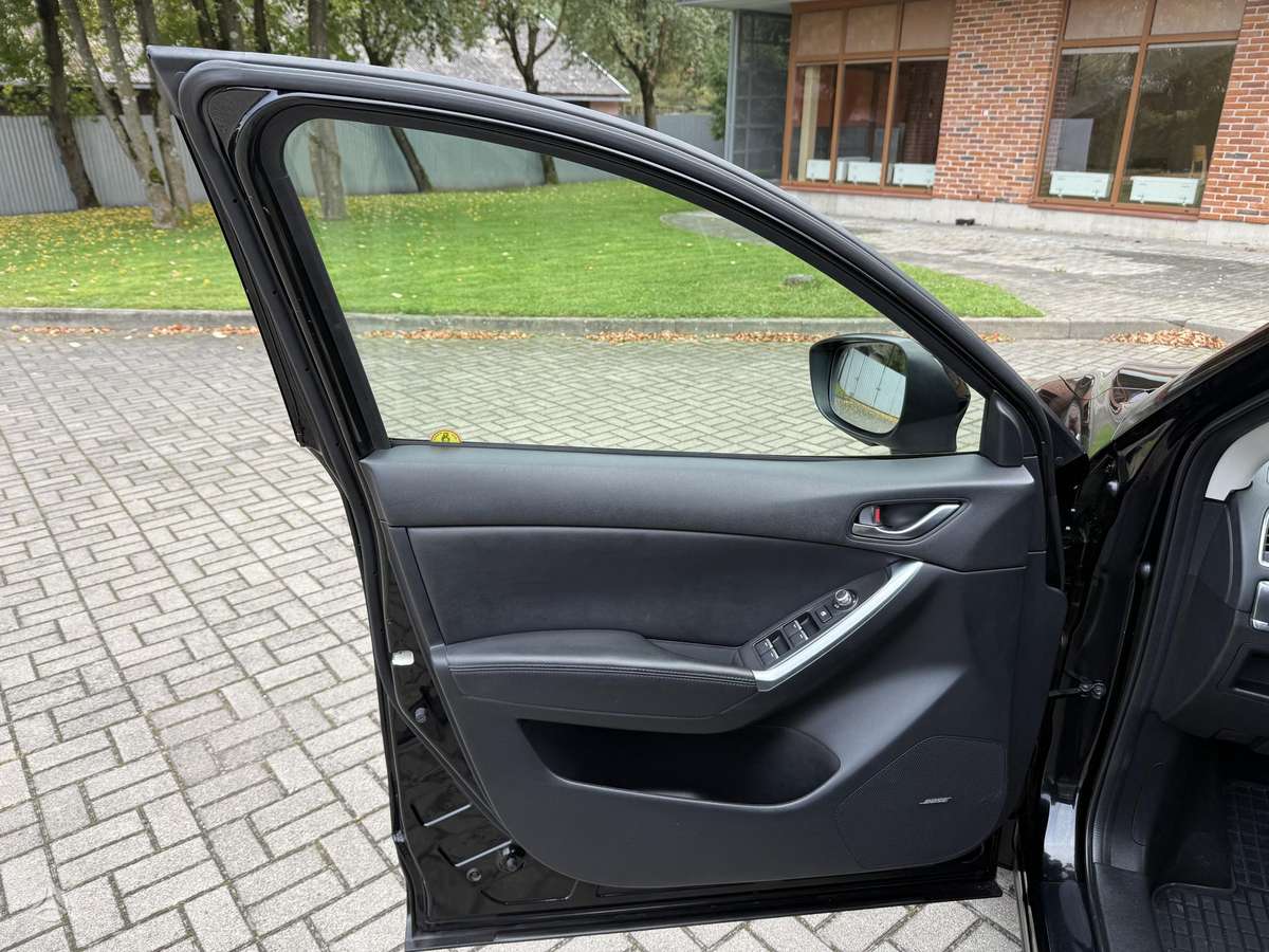Mazda CX-5, 2.2 l., Внедорожник / Кроссовер