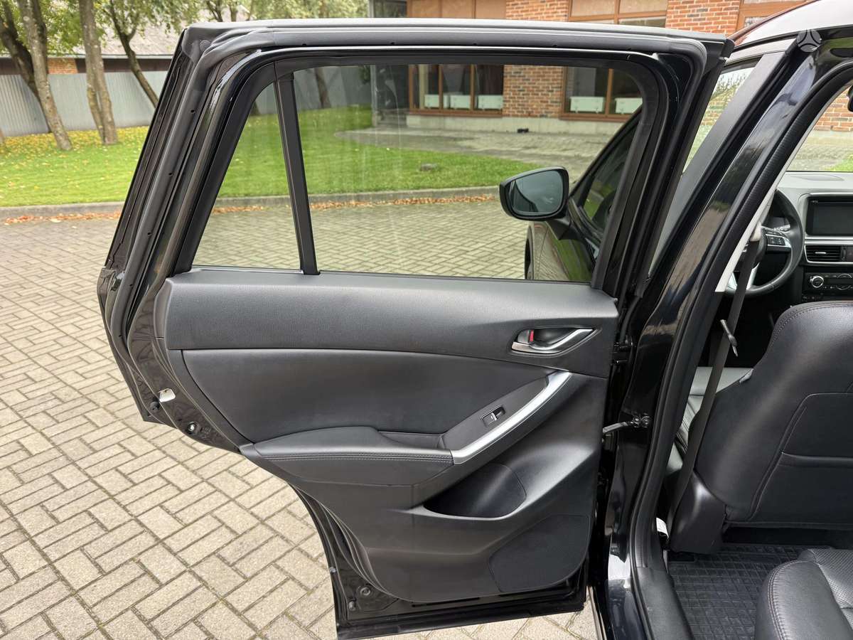 Mazda CX-5, 2.2 l., Внедорожник / Кроссовер