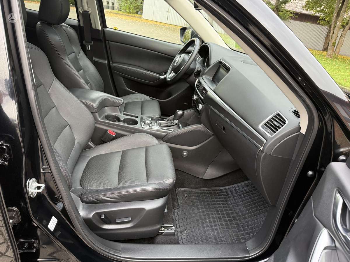 Mazda CX-5, 2.2 l., Внедорожник / Кроссовер