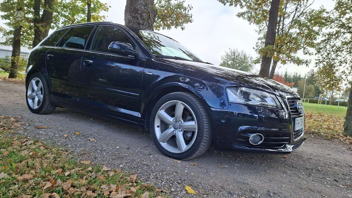 Audi A3, 1.6 l., hatchback
