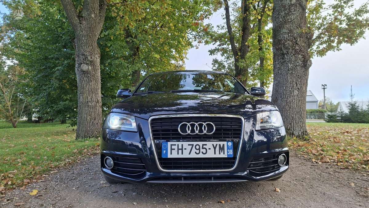 Audi A3, 1.6 l., Хэтчбек