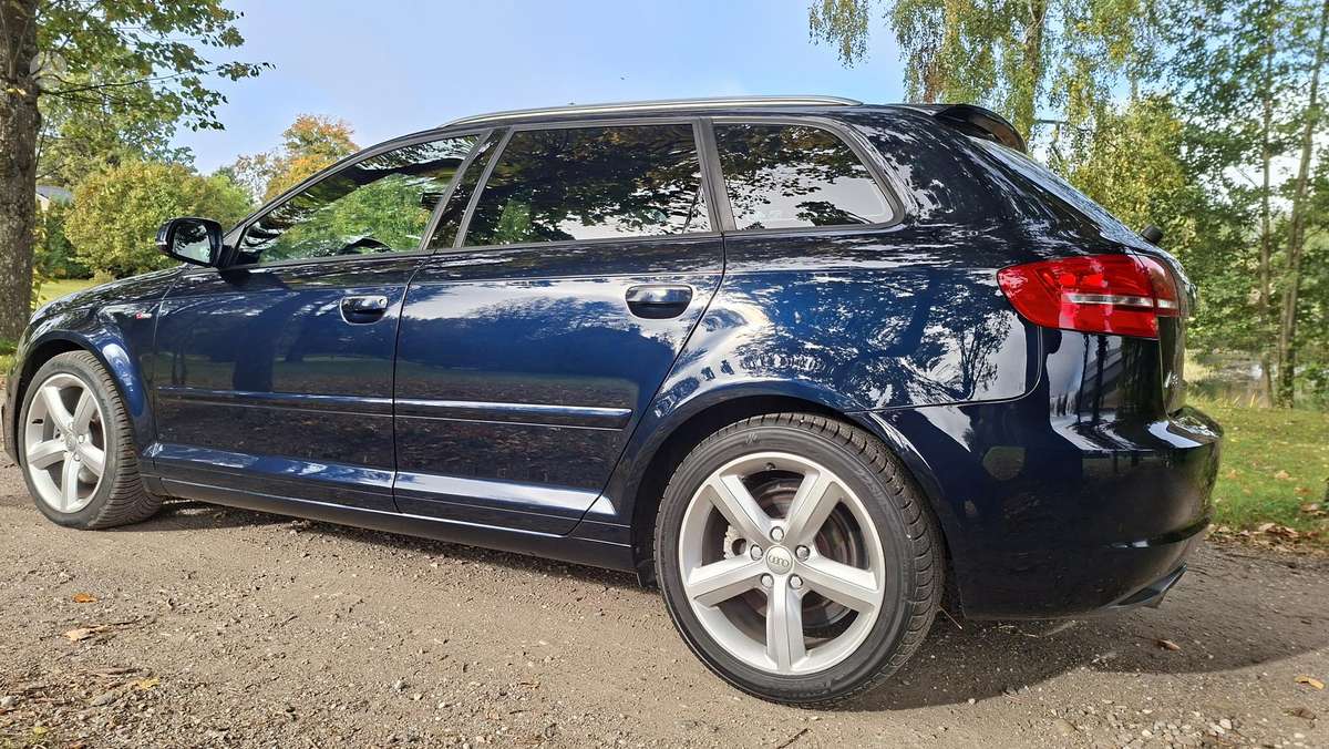 Audi A3, 1.6 l., hatchback