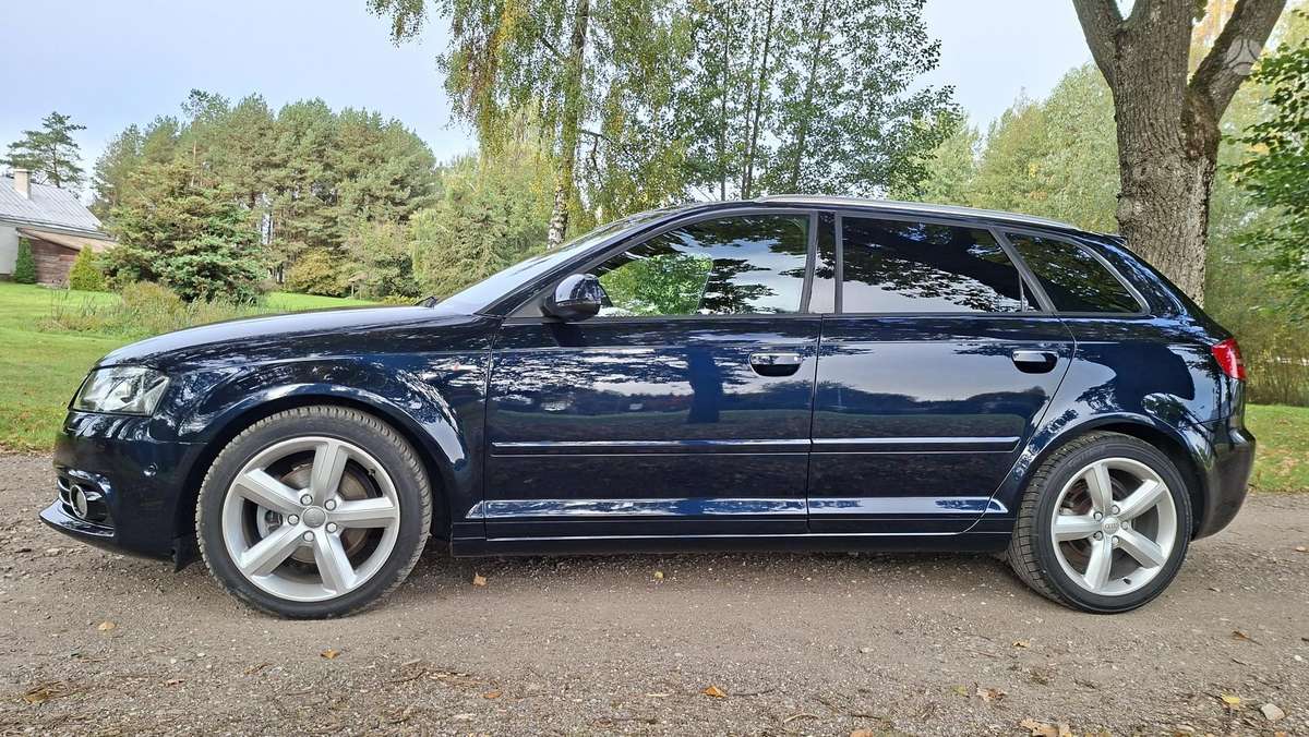 Audi A3, 1.6 l., Хэтчбек