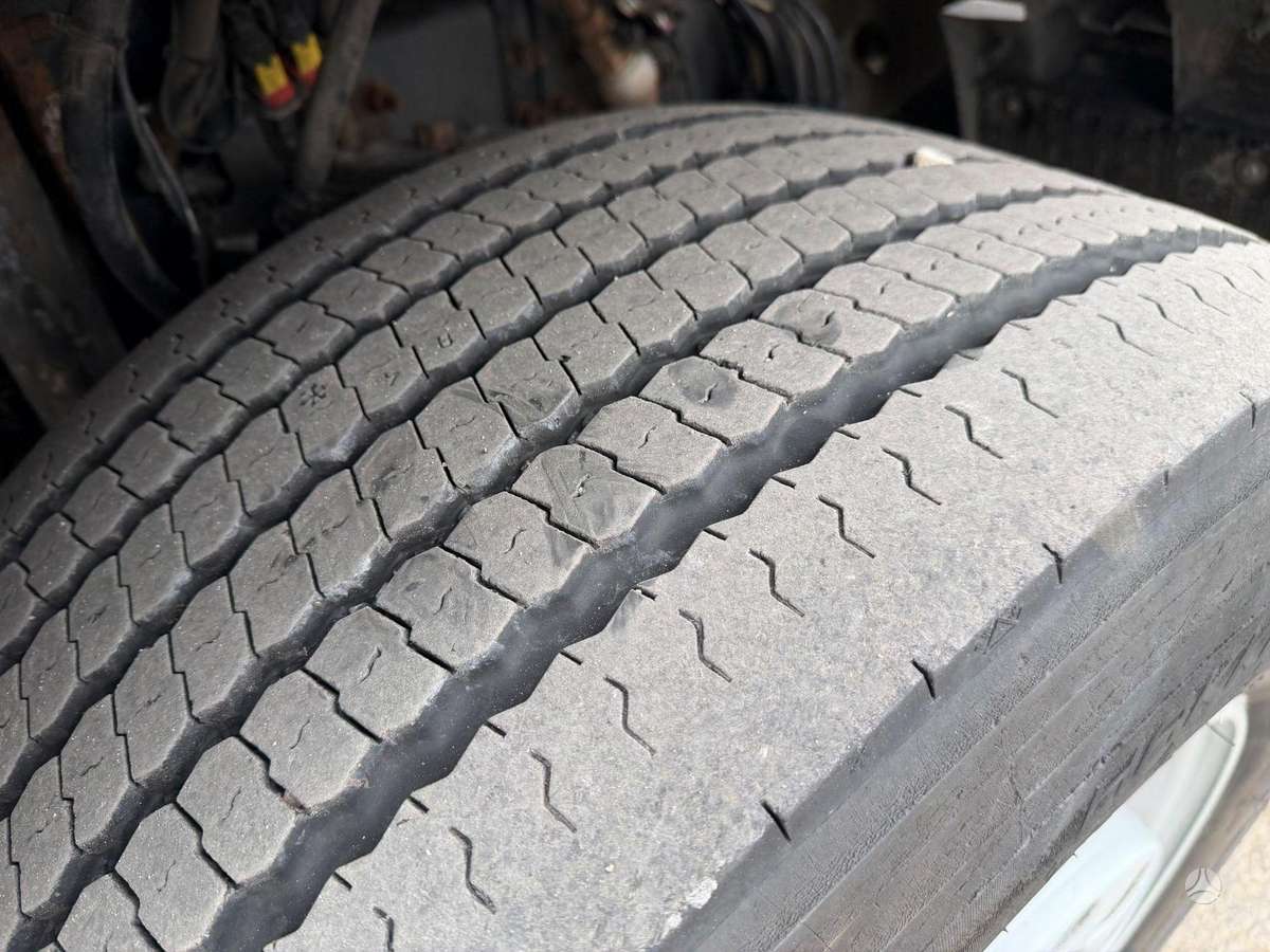 Volvo FM330, шасси