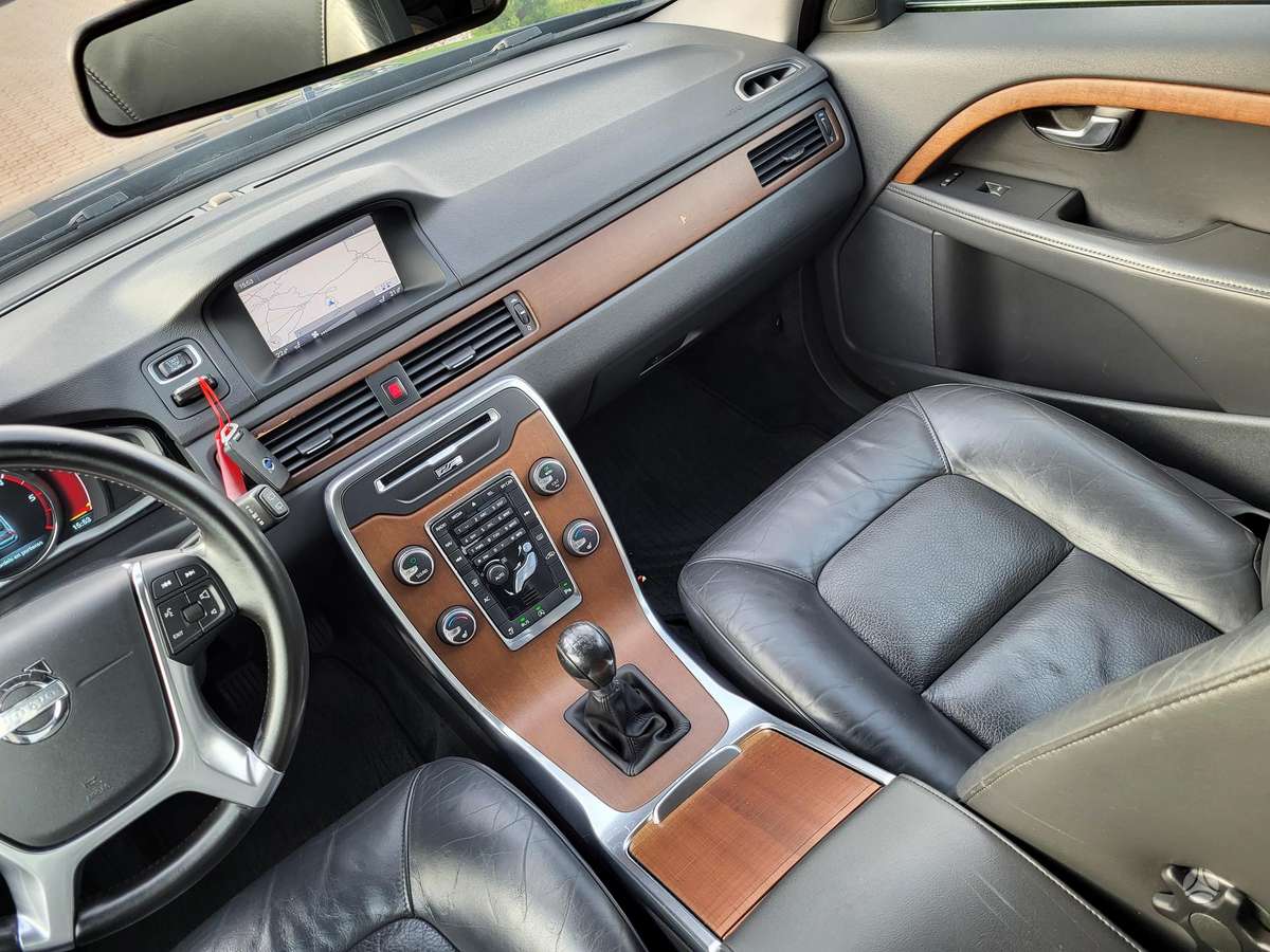 Volvo V70, 2.0 l., universalas
