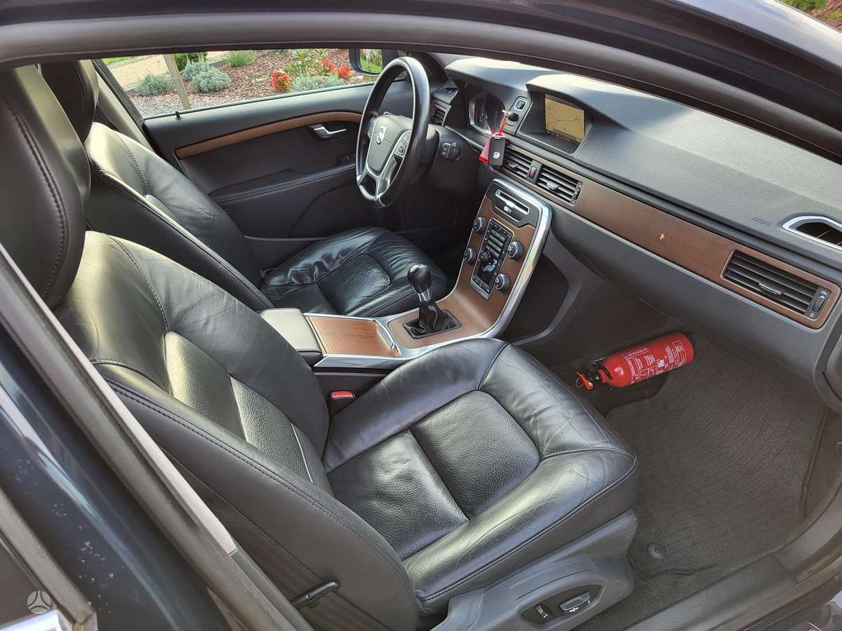 Volvo V70, 2.0 l., wagon