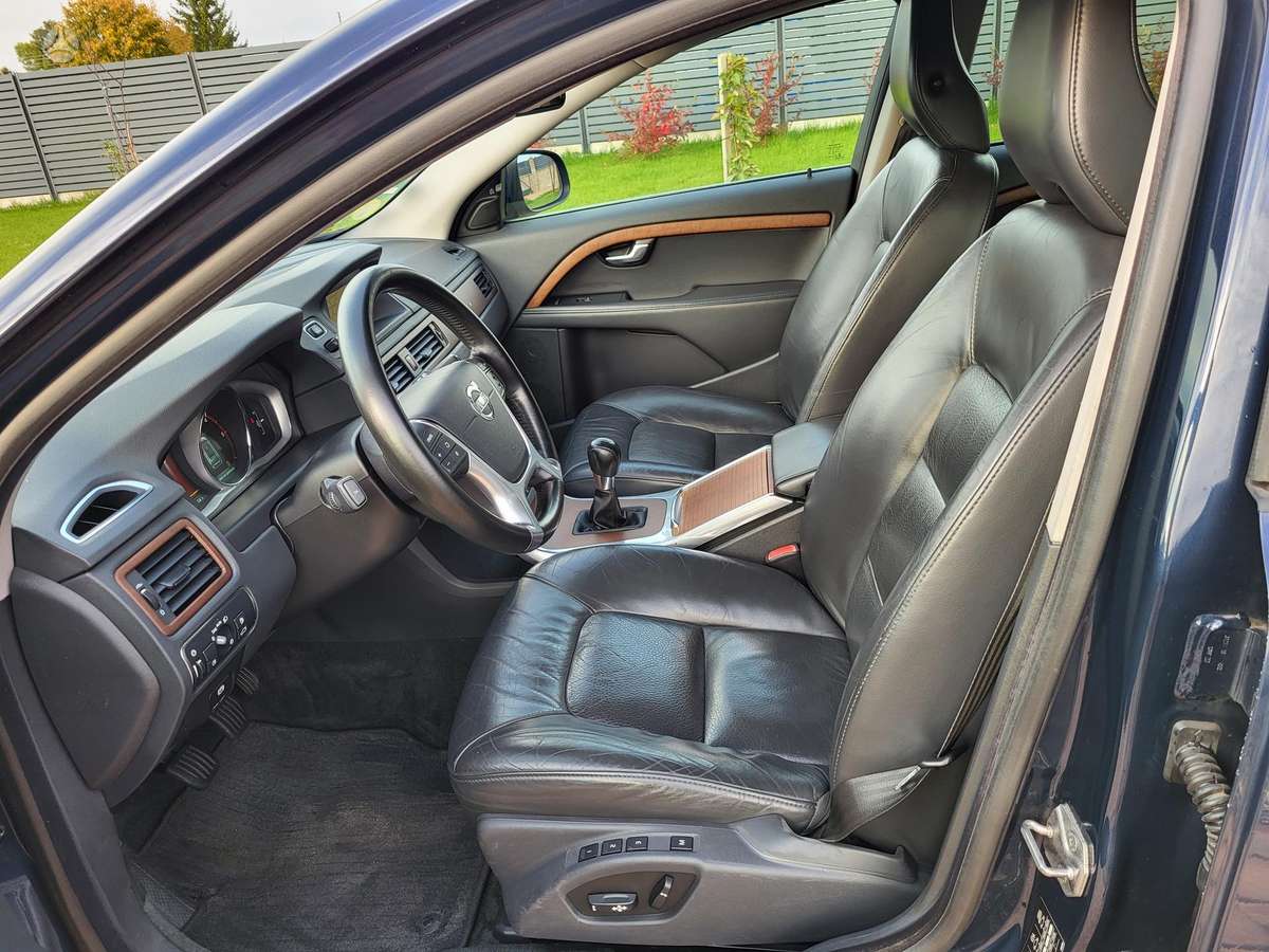 Volvo V70, 2.0 l., wagon
