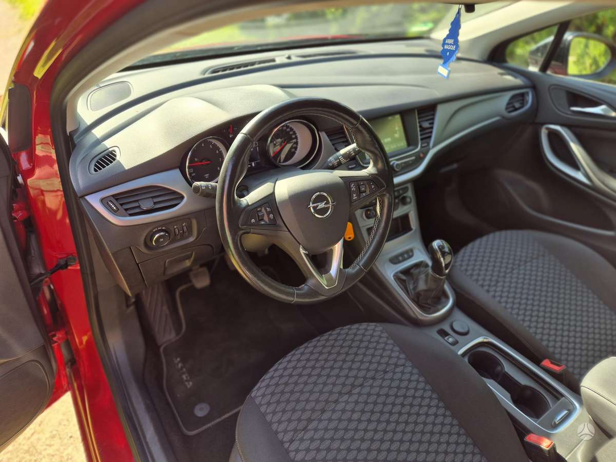 Opel Astra, 1.2 l., Универсал
