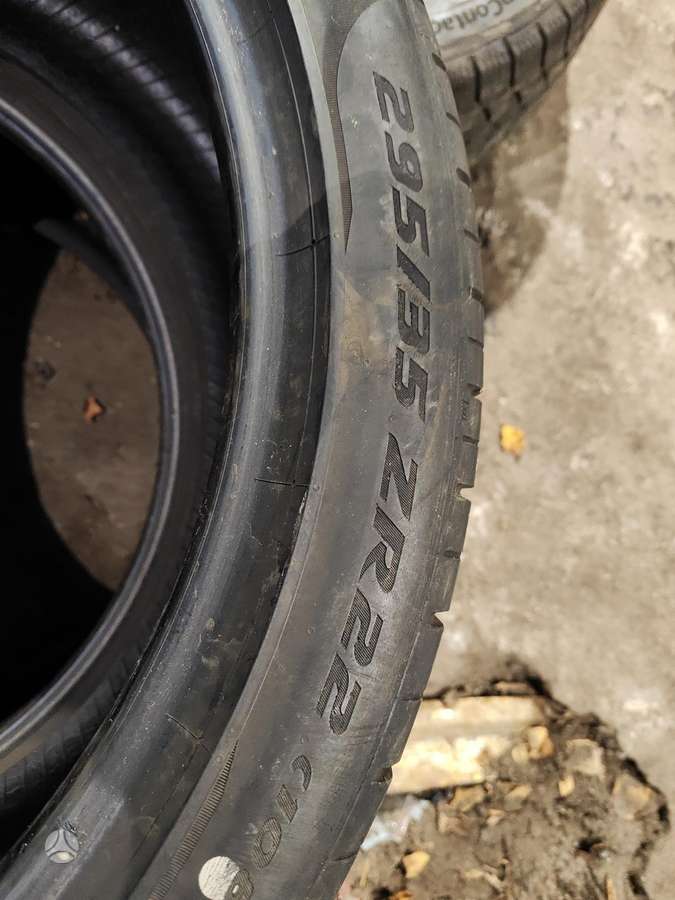 Pirelli, summer 285/35 R22
