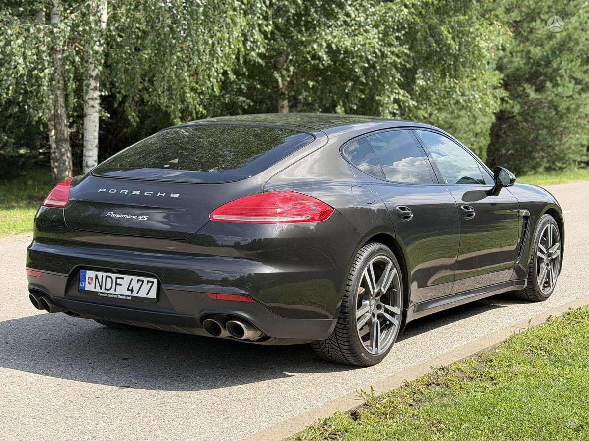 Porsche Panamera, 3.0 l., Хэтчбек