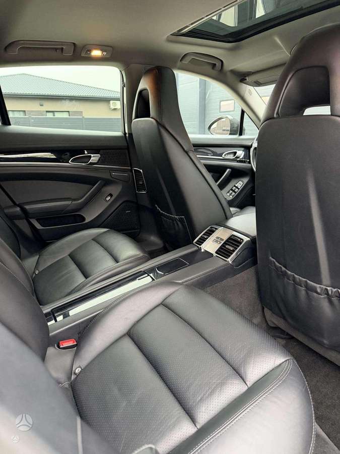 Porsche Panamera, 3.0 l., Хэтчбек