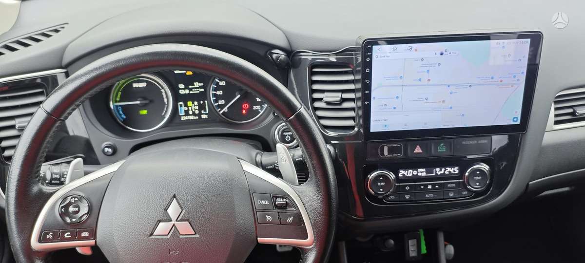 Mitsubishi Outlander 2014 — photo 18