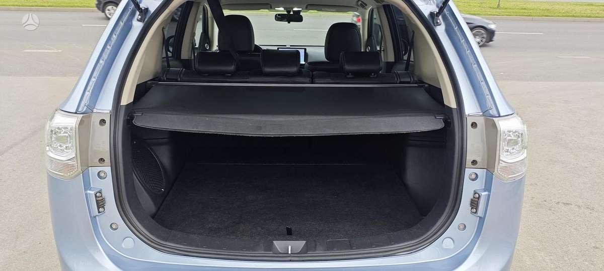 Mitsubishi Outlander 2014 — photo 29