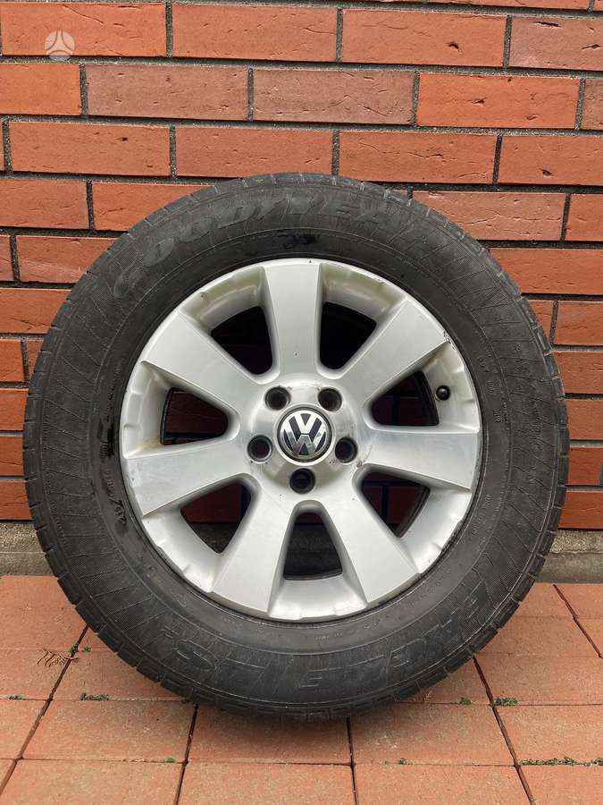 Volkswagen Tiguan, light alloy, R16