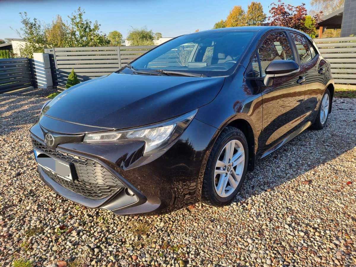 Toyota Corolla, 1.2 l., Хэтчбек