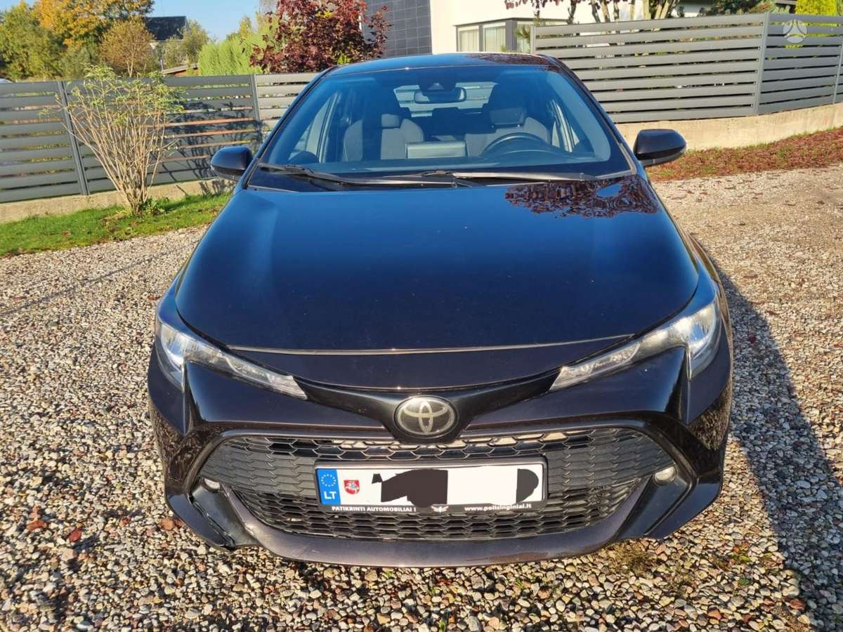 Toyota Corolla, 1.2 l., hatchback