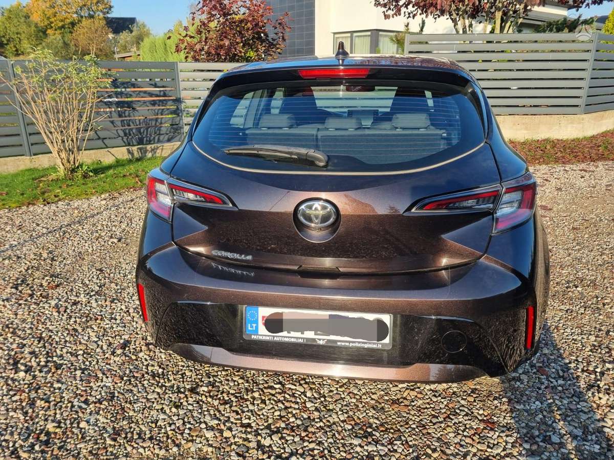 Toyota Corolla, 1.2 l., hatchback