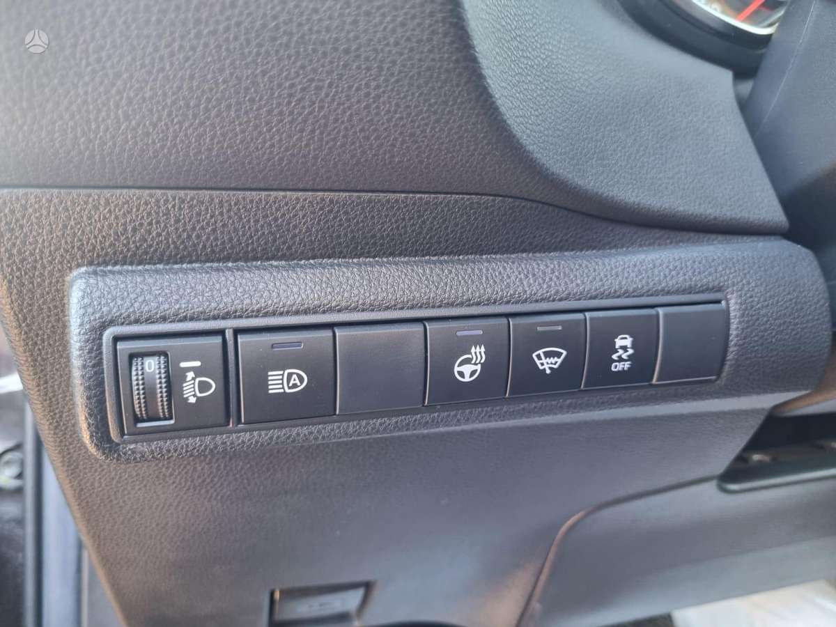 Toyota Corolla, 1.2 l., hatchback
