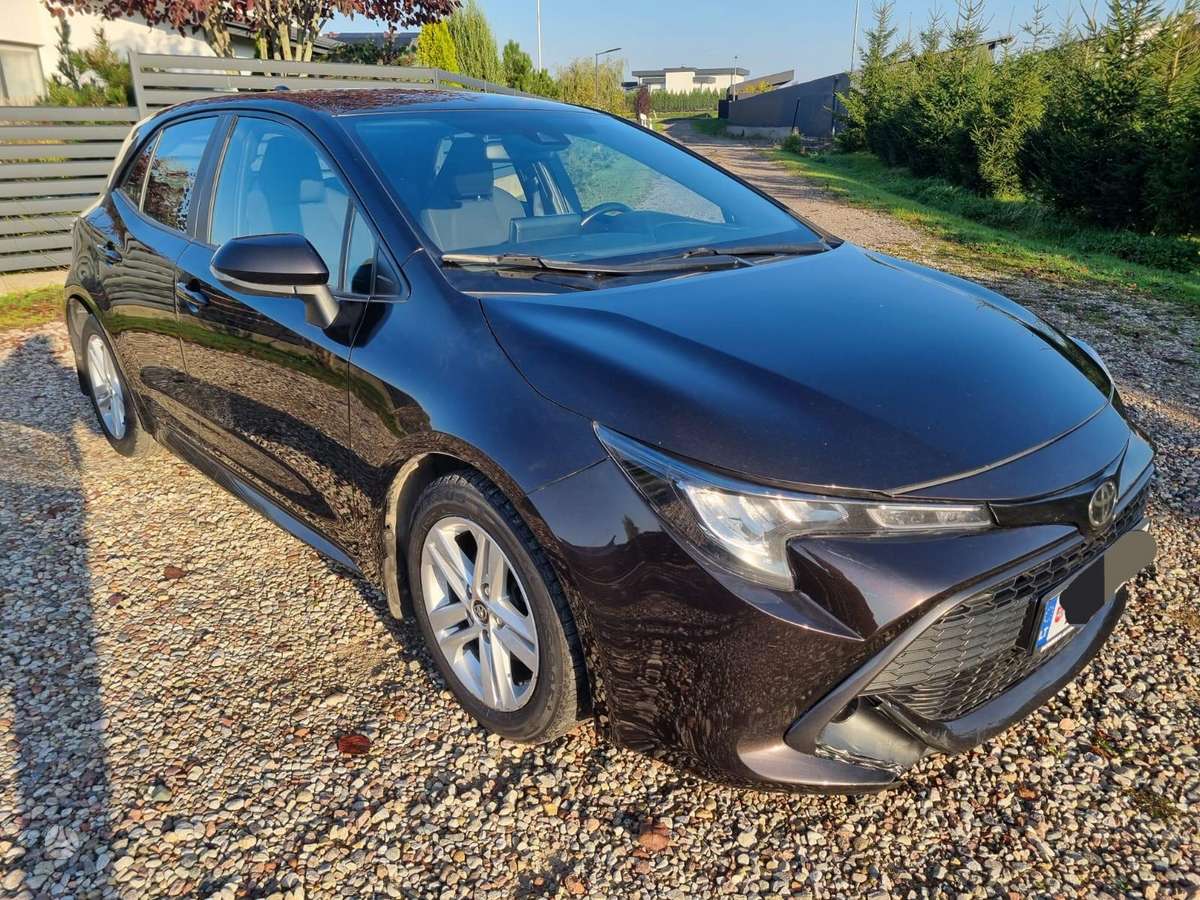 Toyota Corolla, 1.2 l., Хэтчбек