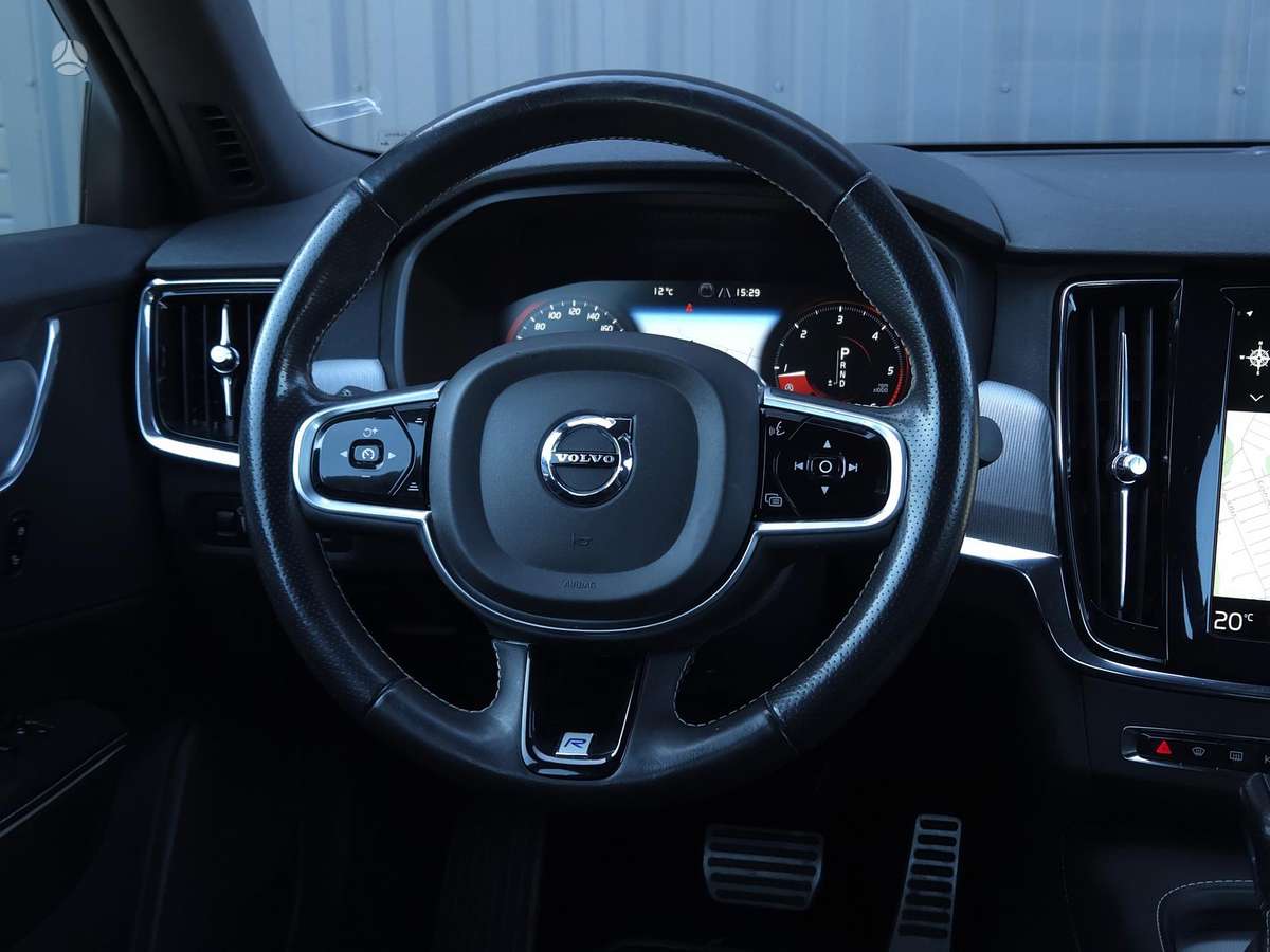 Volvo S90, 2.0 l., Седан