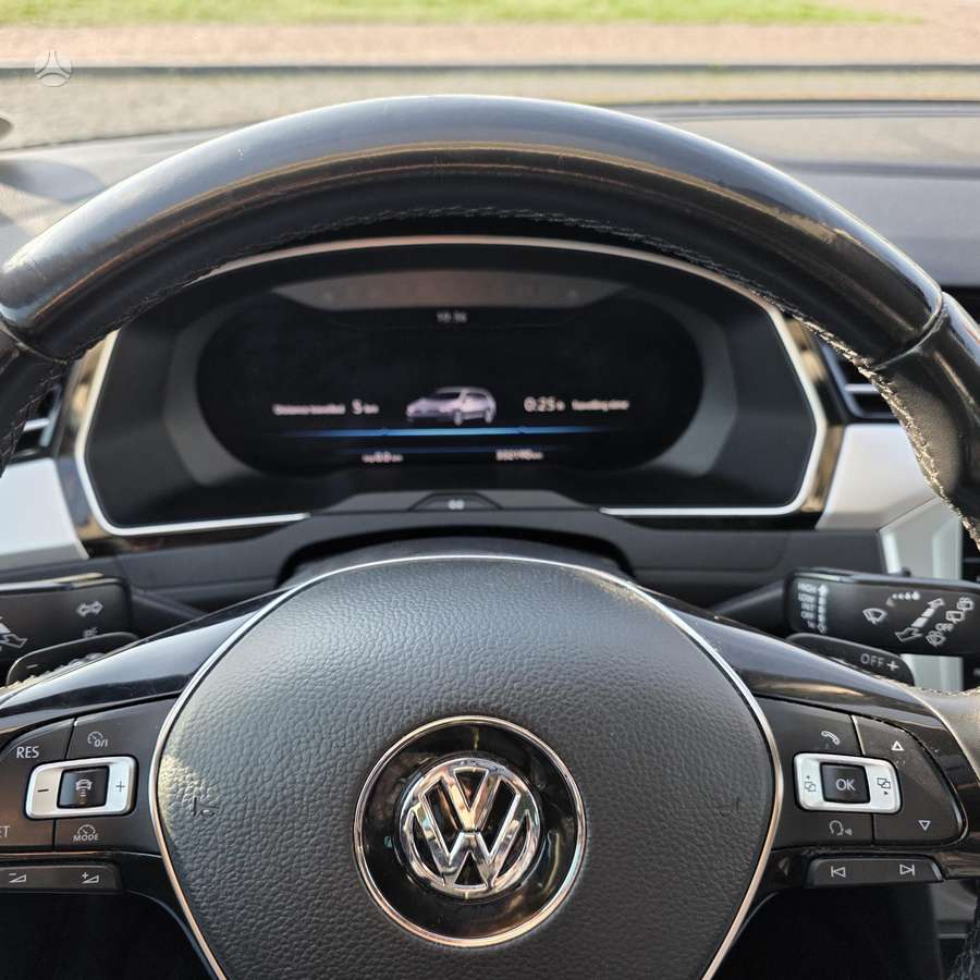Volkswagen Passat, 2.0 l., Универсал