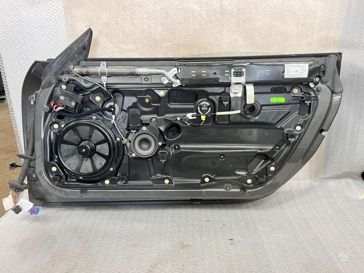 Porsche 911 doors