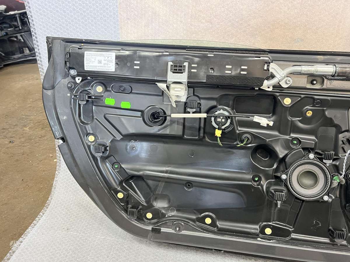 Porsche 911 doors