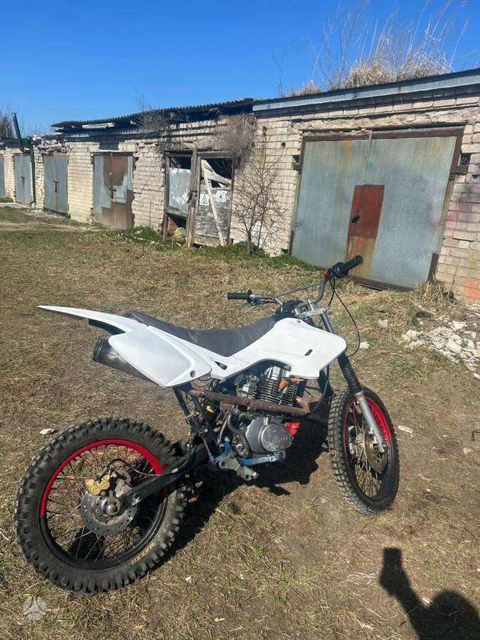 Pagsta -kita- 150cc, motocross