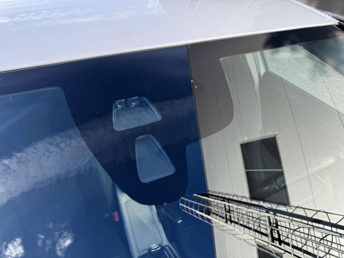 Volvo V40, 1.6 l., hatchback