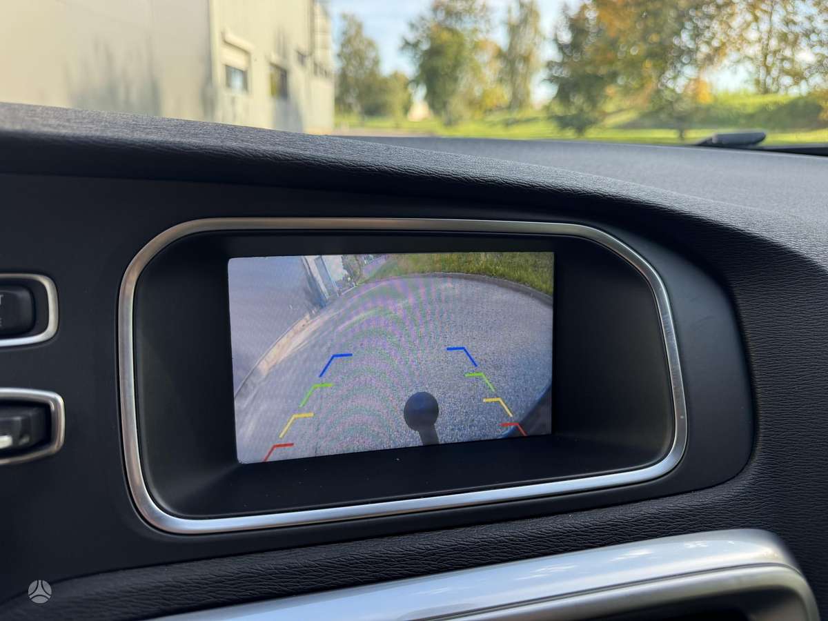 Volvo V40, 1.6 l., hatchback