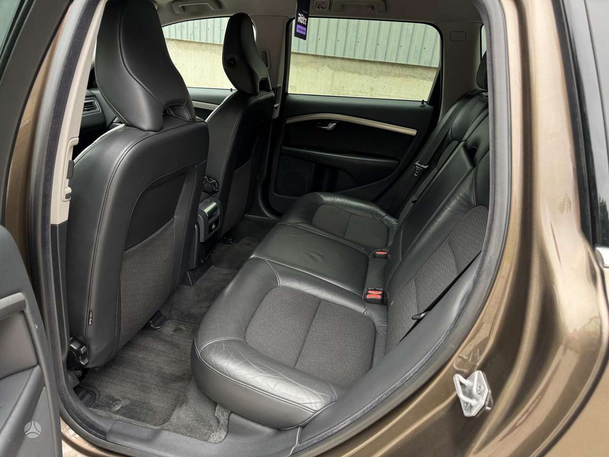 Volvo V70, 2.0 l., Универсал