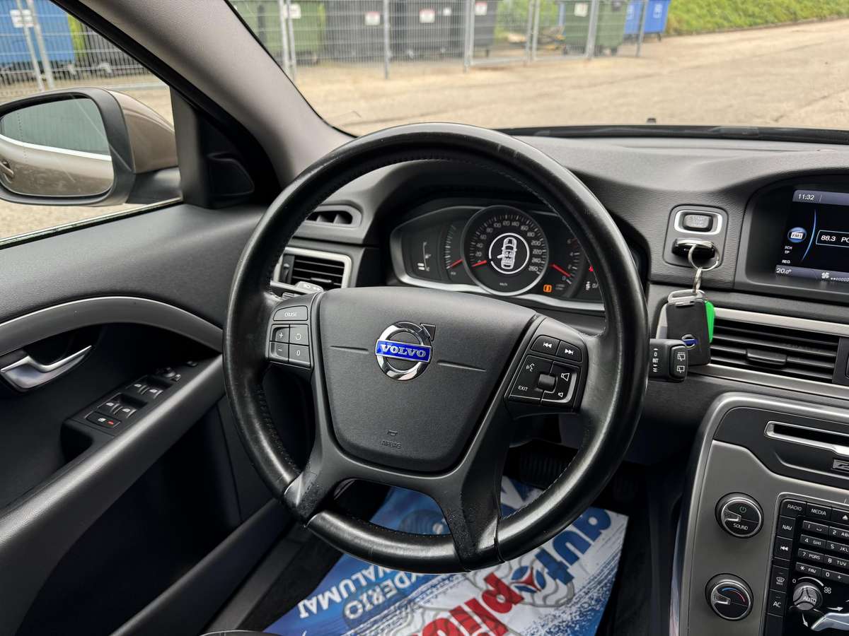 Volvo V70, 2.0 l., Универсал