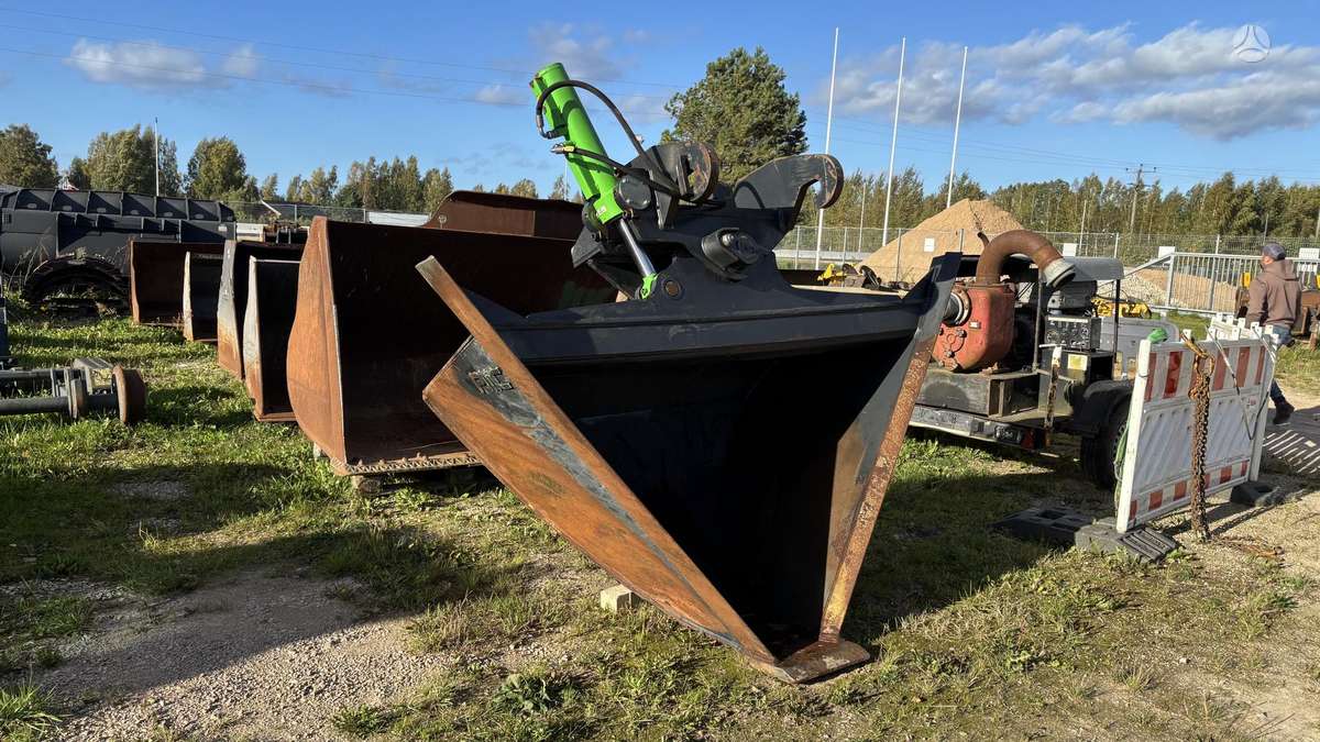 -Kita- Trapezoid bucket, kaušai