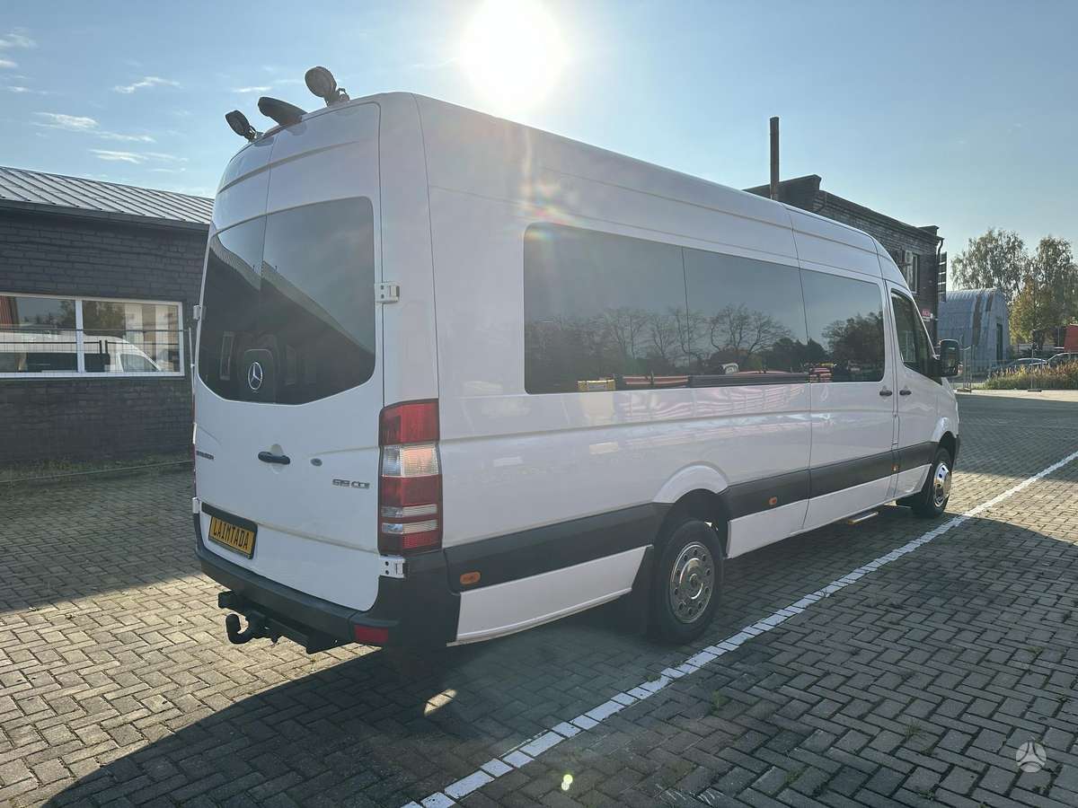 Mercedes-Benz Sprinter, passenger minibus