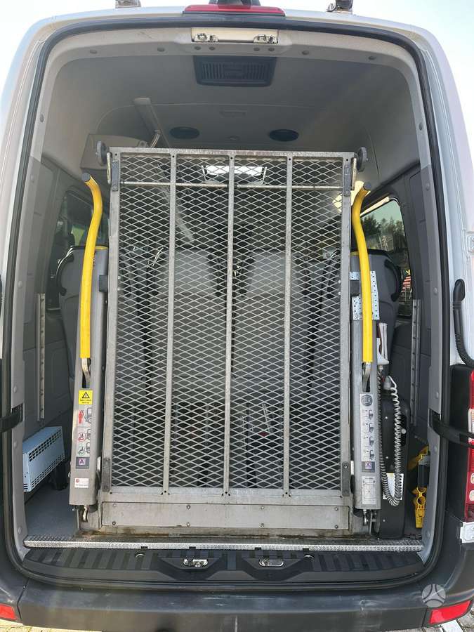 Mercedes-Benz Sprinter, passenger minibus