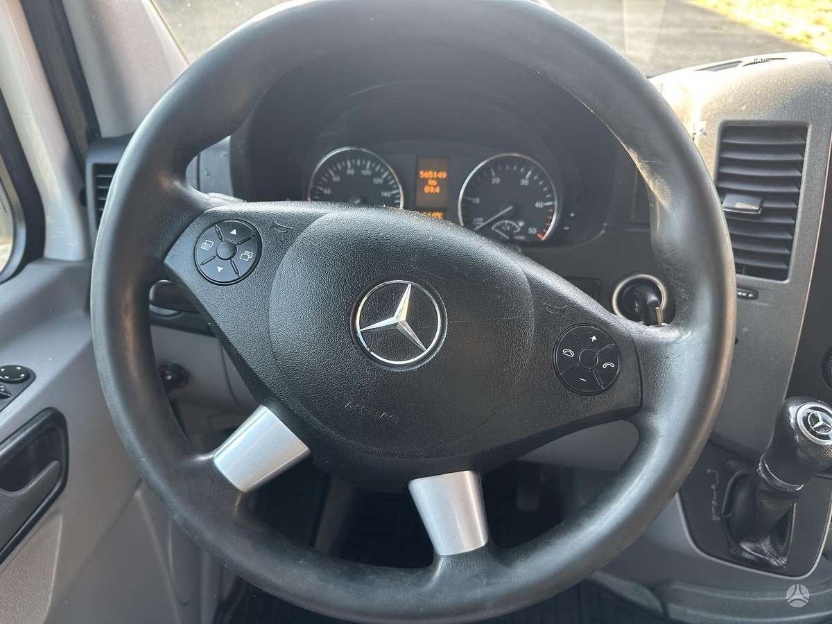 Mercedes-Benz Sprinter, passenger minibus