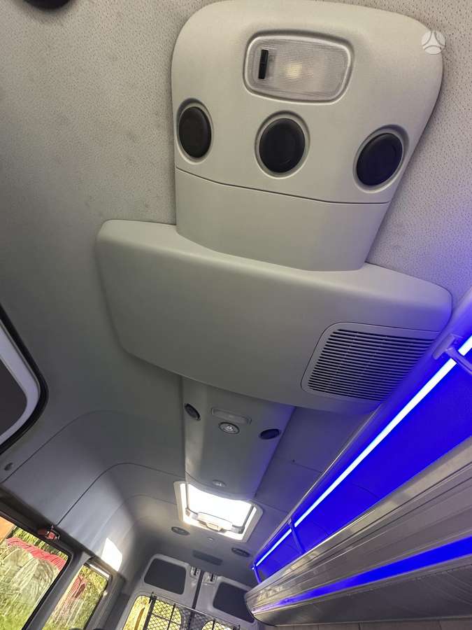 Mercedes-Benz Sprinter, passenger minibus