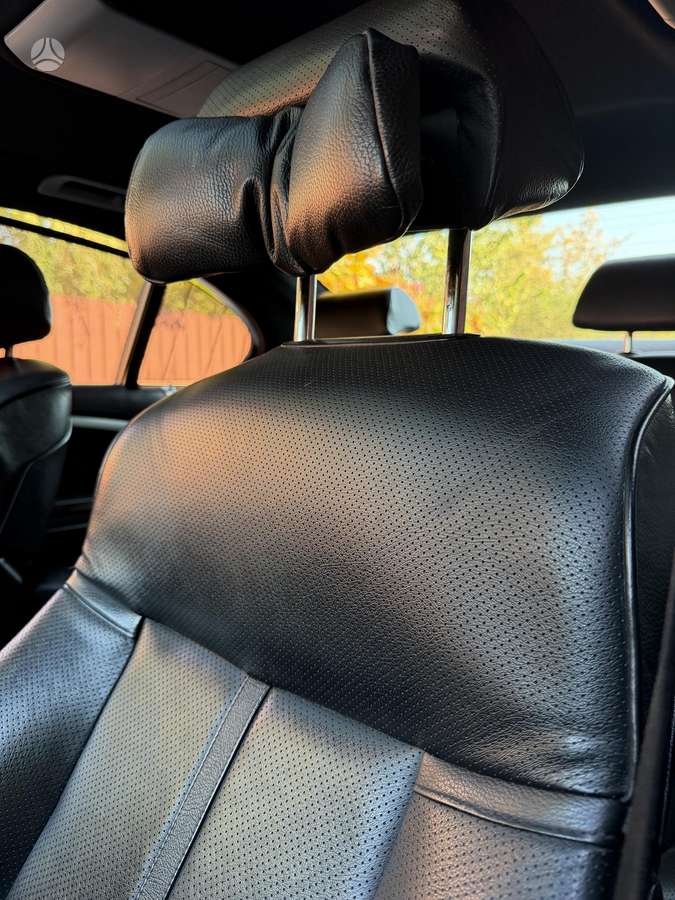 BMW 745, 4.4 l., Седан
