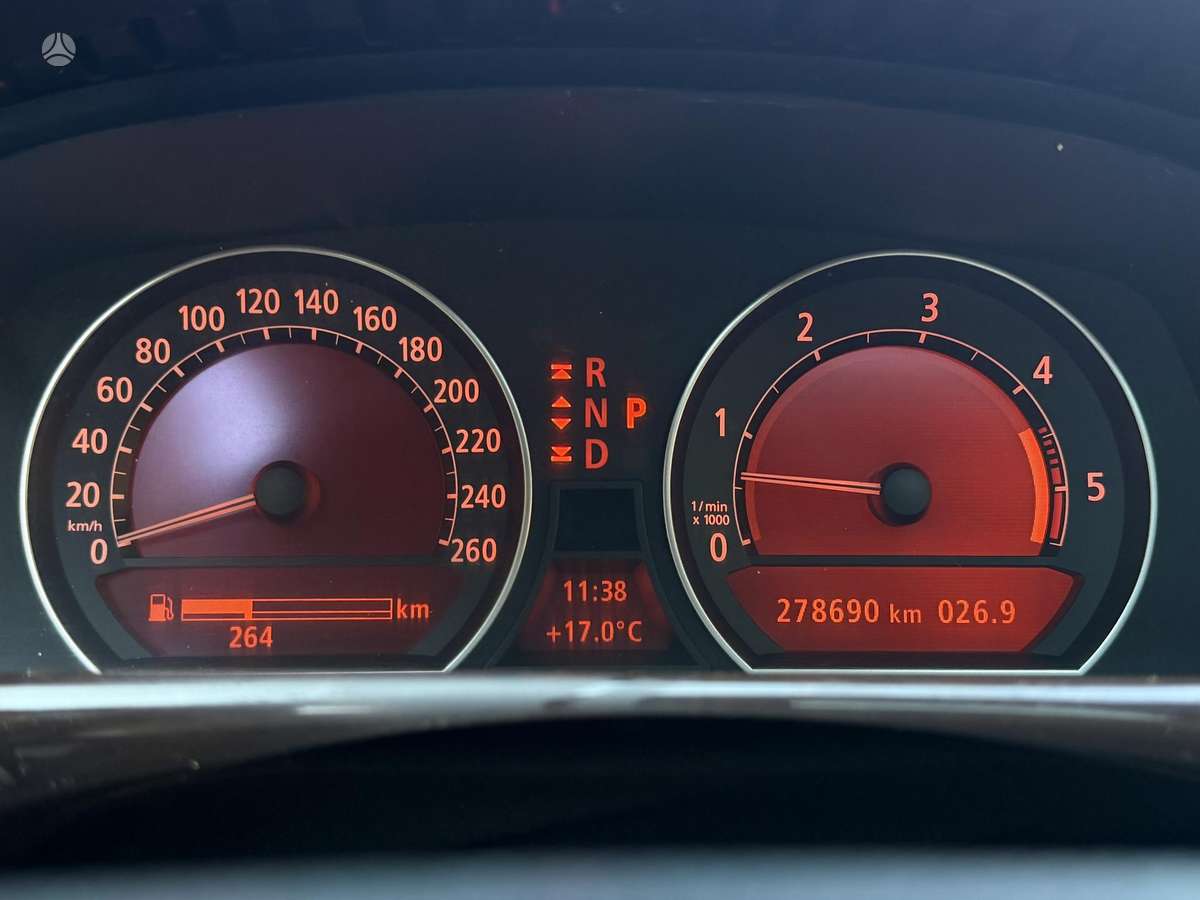 BMW 745, 4.4 l., Седан