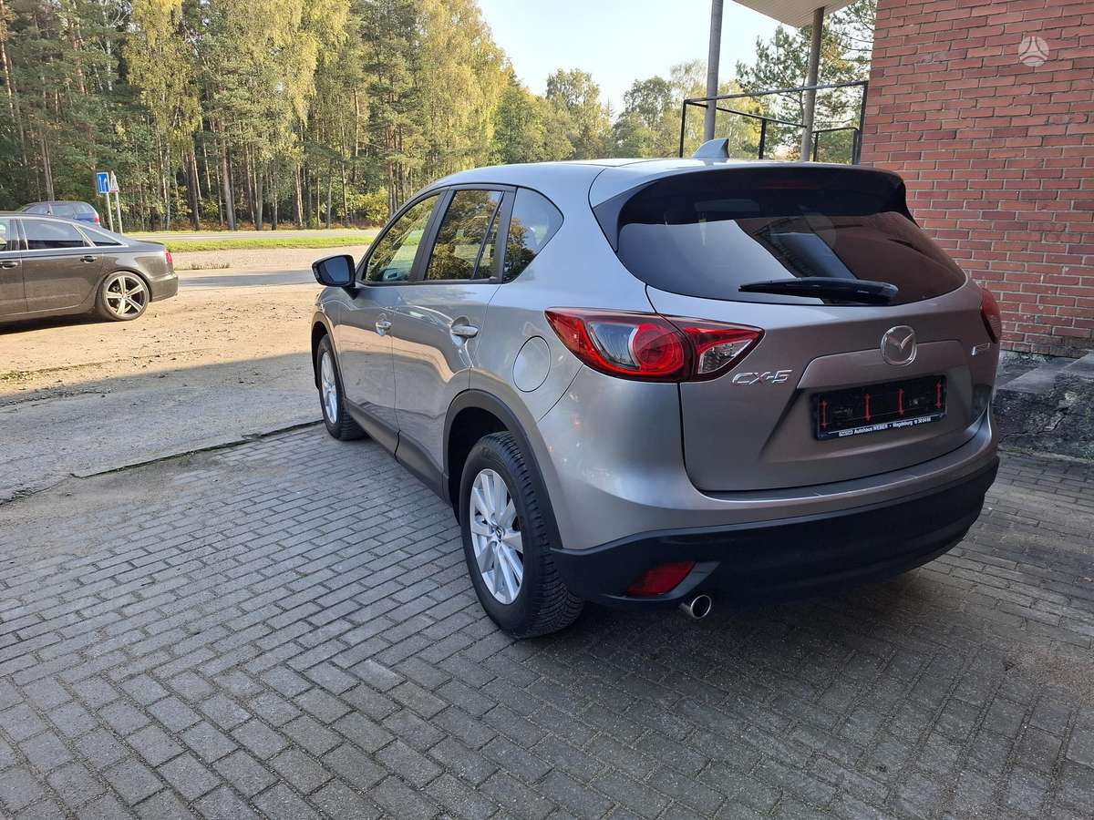 Mazda CX-5, 2.2 l., off-road / crossover