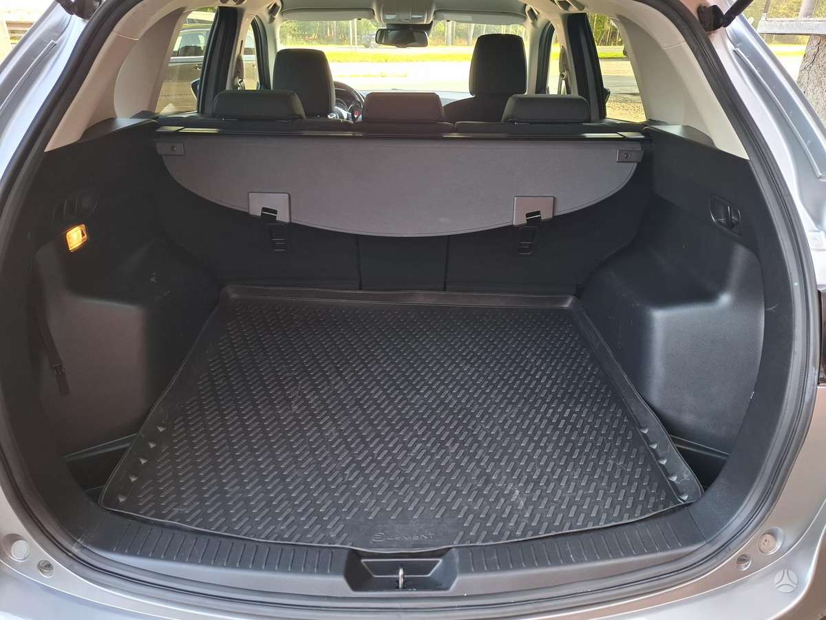 Mazda CX-5, 2.2 l., off-road / crossover