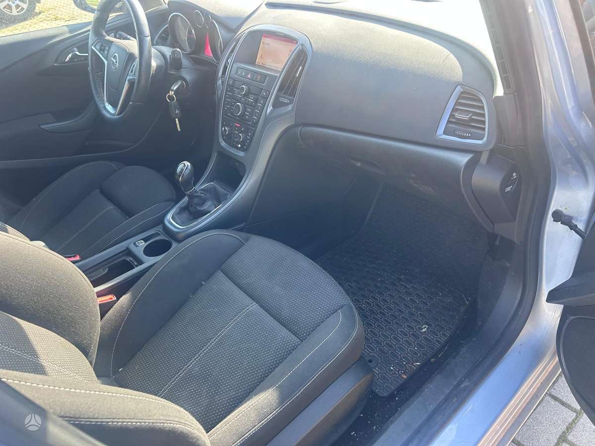 Opel Astra, 1.4 l., Универсал
