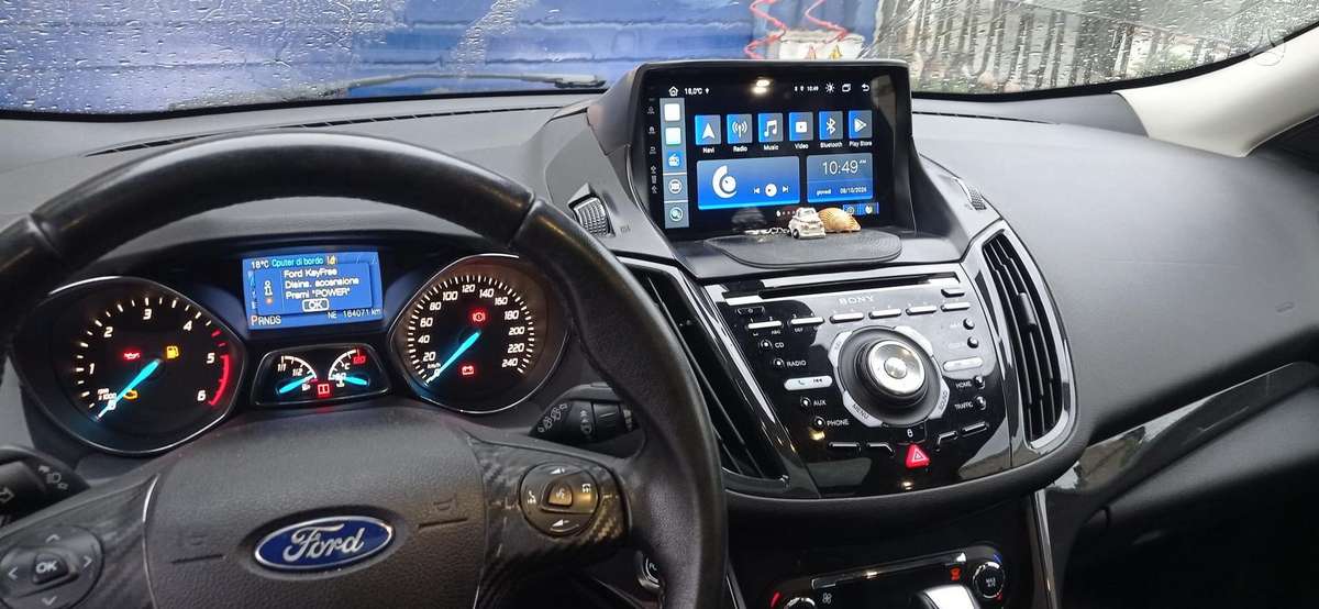 Ford Kuga, off-road / crossover