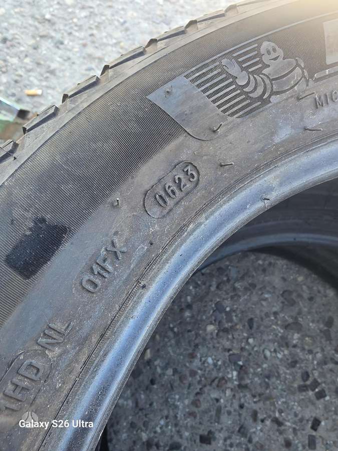 Michelin CROSS CLIMATE 2, universalios 255/45 R19